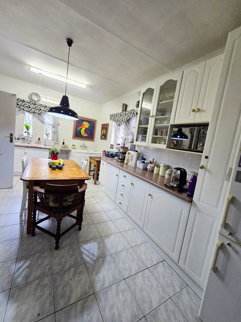 5 Bedroom Property for Sale in La Hoff North West